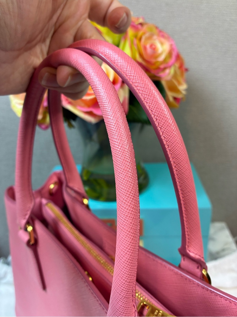 Prada Light Pink Saffiano Leather Galleria Tote - Pristine Pre-Loved Condition - Picture 8 of 15